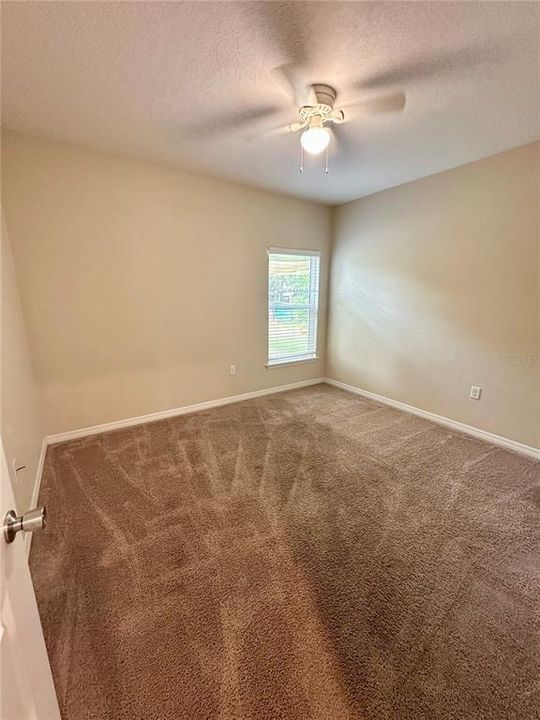 For Rent: $2,095 (3 beds, 2 baths, 1261 Square Feet)