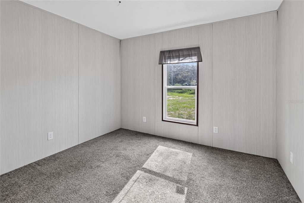 For Sale: $199,999 (3 beds, 2 baths, 1539 Square Feet)