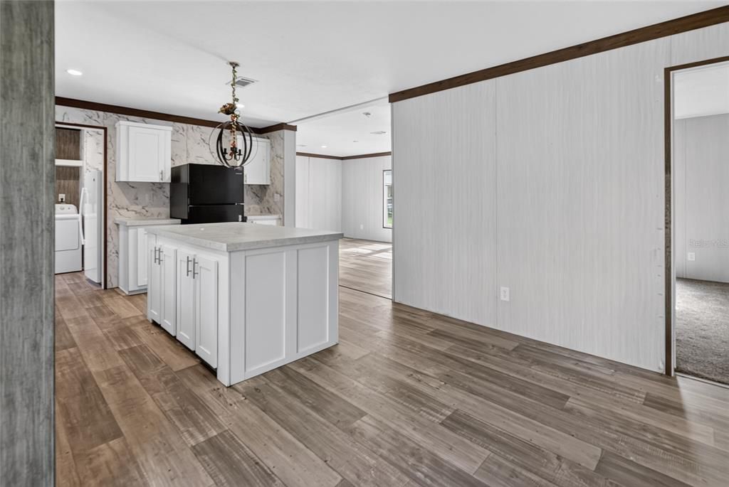 For Sale: $199,999 (3 beds, 2 baths, 1539 Square Feet)