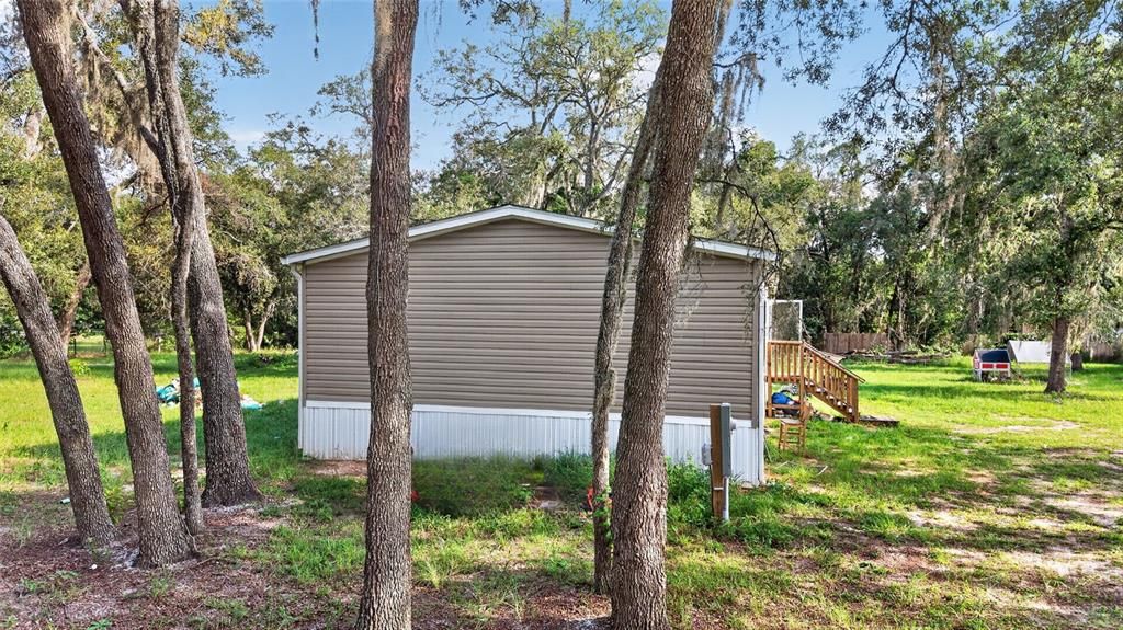 For Sale: $199,999 (3 beds, 2 baths, 1539 Square Feet)