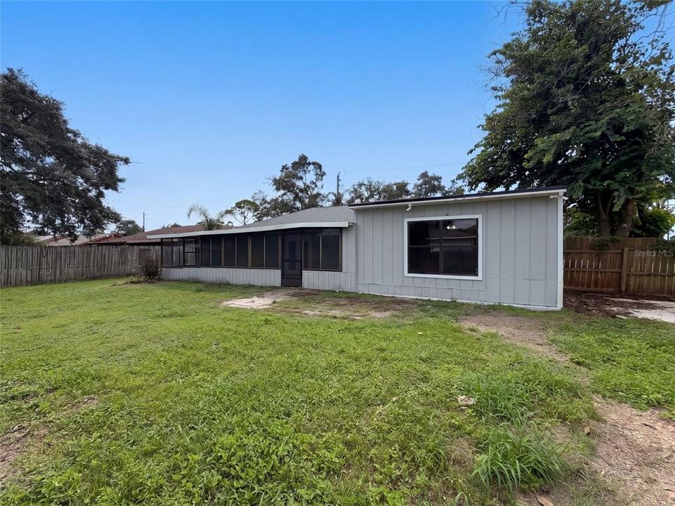 En Venta: $300,000 (3 camas, 2 baños, 1336 Pies cuadrados)