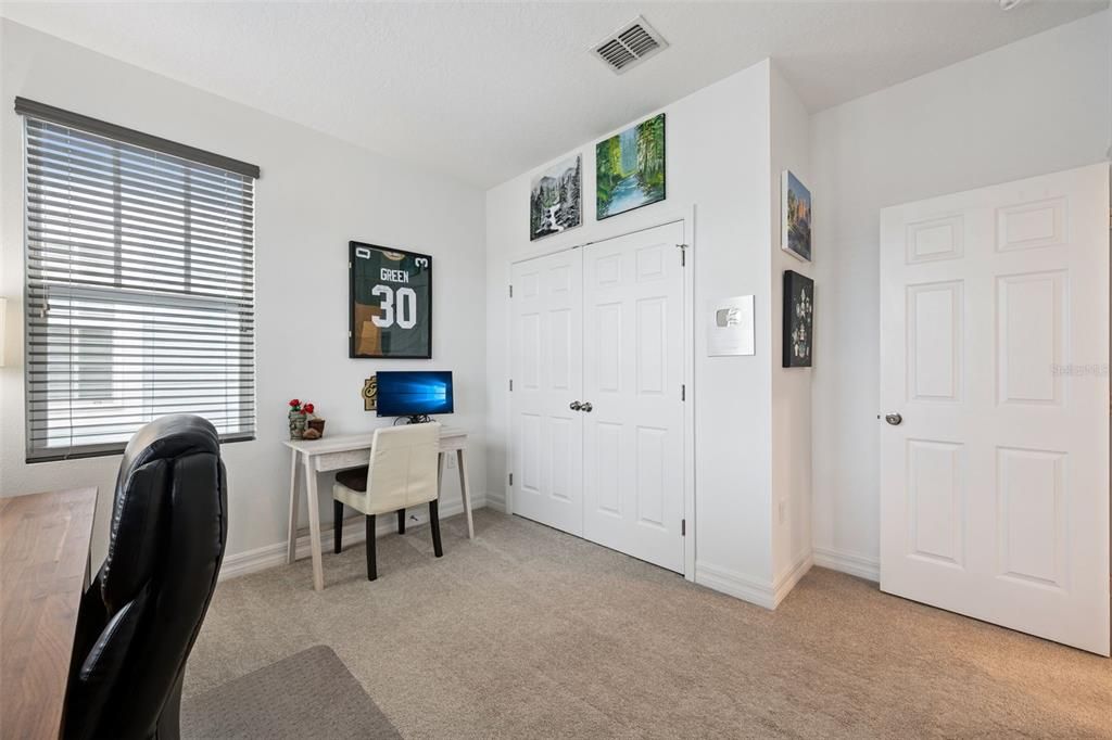 For Sale: $750,000 (3 beds, 2 baths, 1945 Square Feet)