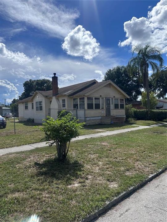 En Venta: $410,000 (3 camas, 1 baños, 1240 Pies cuadrados)