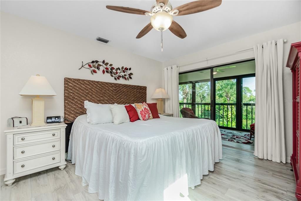 En Venta: $259,900 (2 camas, 2 baños, 1350 Pies cuadrados)