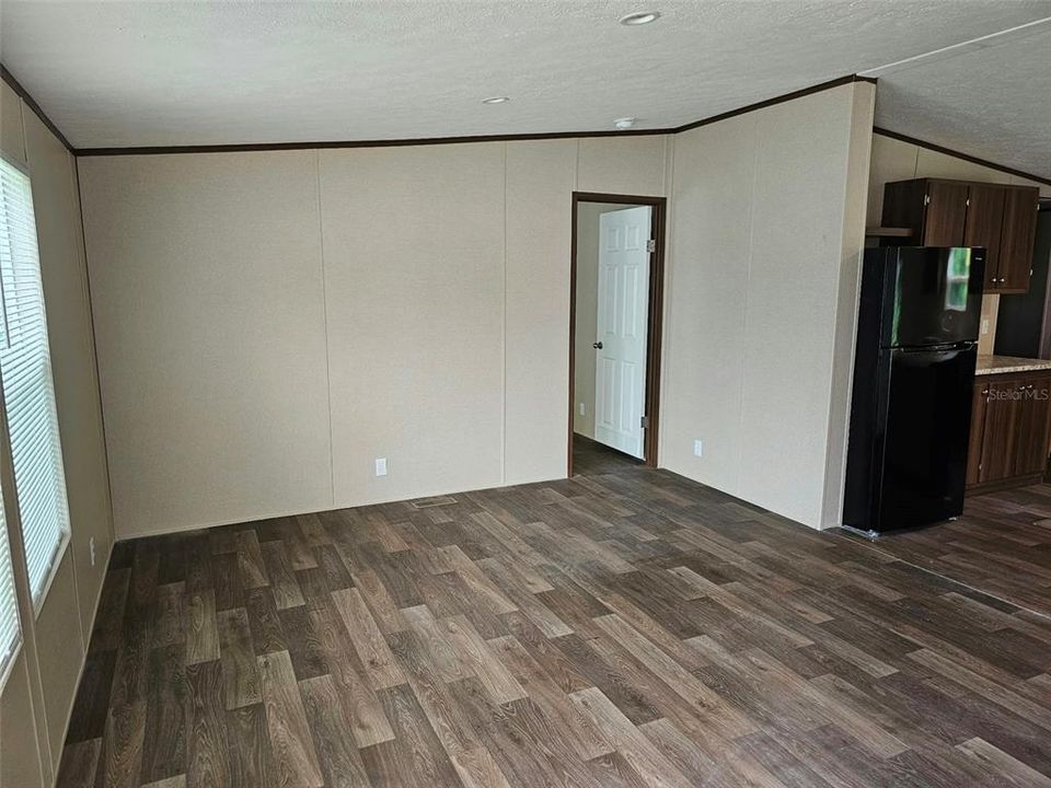 На продажу: $299,000 (3 спален, 2 ванн, 1475 Квадратных фут)