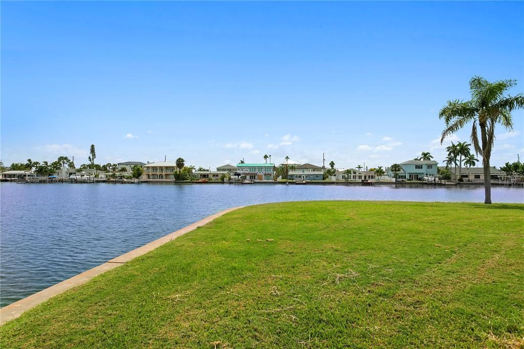 En Venta: $1,850,000 (3 camas, 2 baños, 2213 Pies cuadrados)