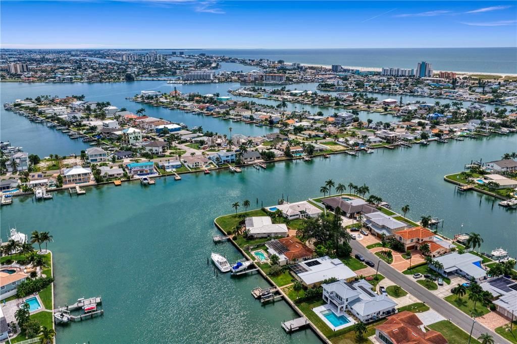 En Venta: $1,850,000 (3 camas, 2 baños, 2213 Pies cuadrados)