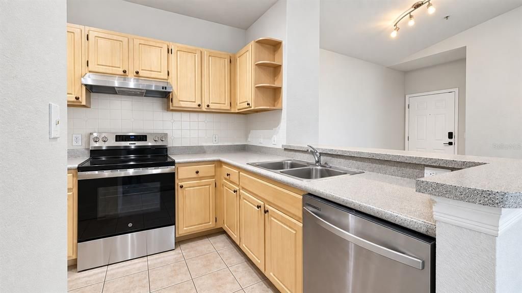 For Rent: $1,550 (2 beds, 2 baths, 1048 Square Feet)