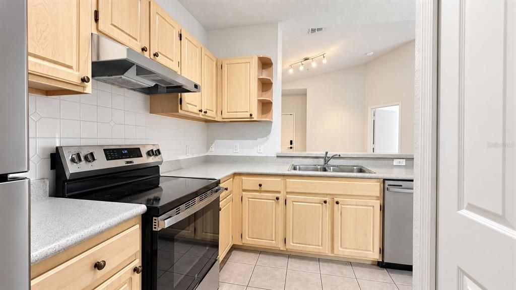 For Rent: $1,550 (2 beds, 2 baths, 1048 Square Feet)