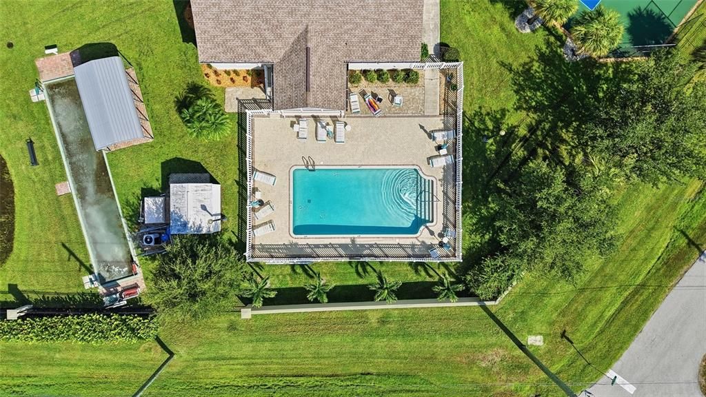 На продажу: $329,900 (3 спален, 2 ванн, 1591 Квадратных фут)