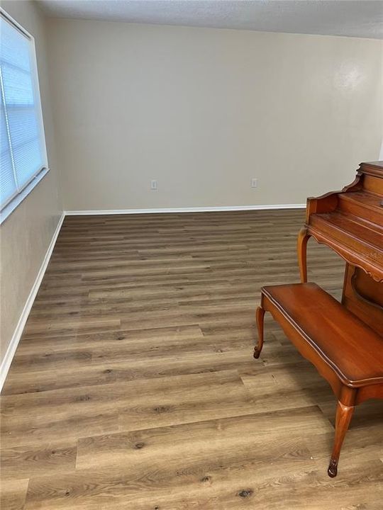 En Venta: $450,000 (3 camas, 2 baños, 1338 Pies cuadrados)