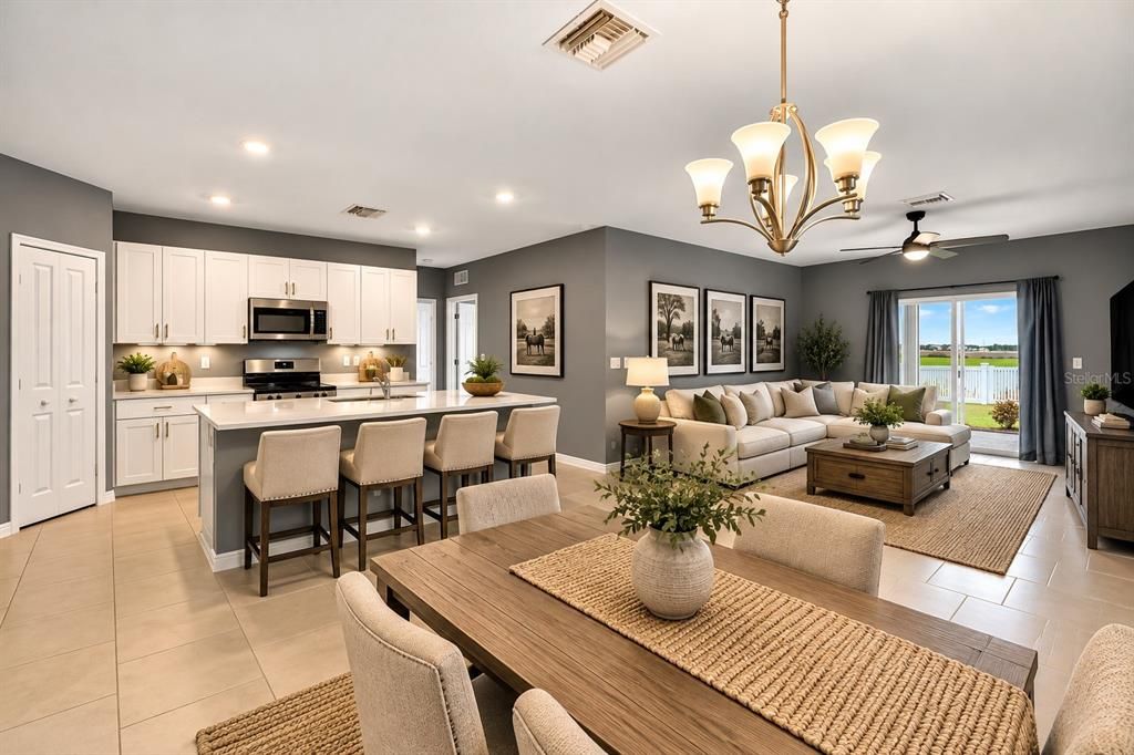 For Sale: $369,000 (6 beds, 3 baths, 2463 Square Feet)