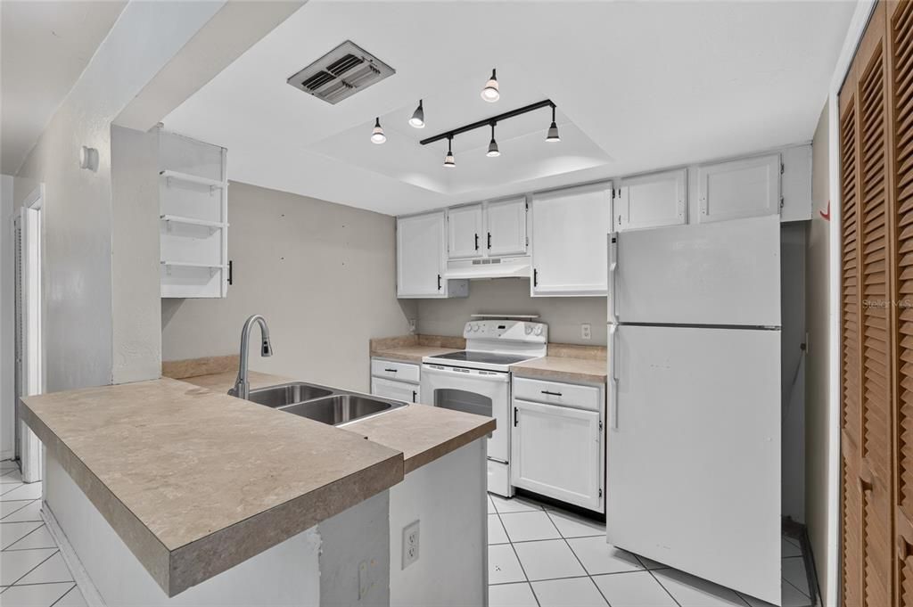 En Venta: $158,750 (2 camas, 2 baños, 1070 Pies cuadrados)