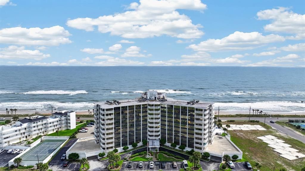 На продажу: $350,000 (2 спален, 2 ванн, 1358 Квадратных фут)
