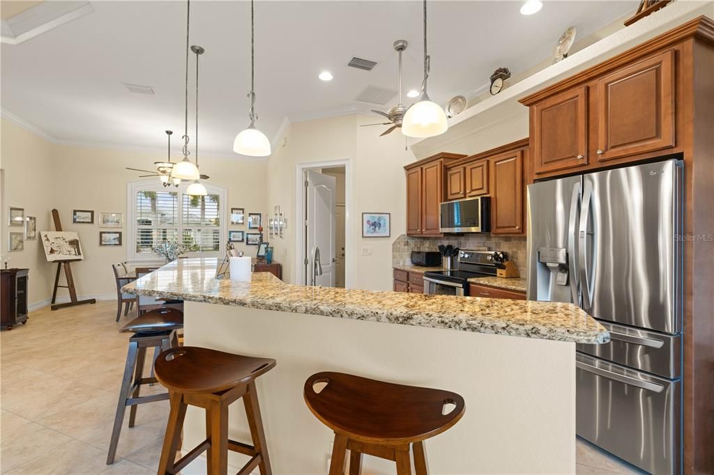 En Venta: $775,000 (3 camas, 2 baños, 2037 Pies cuadrados)