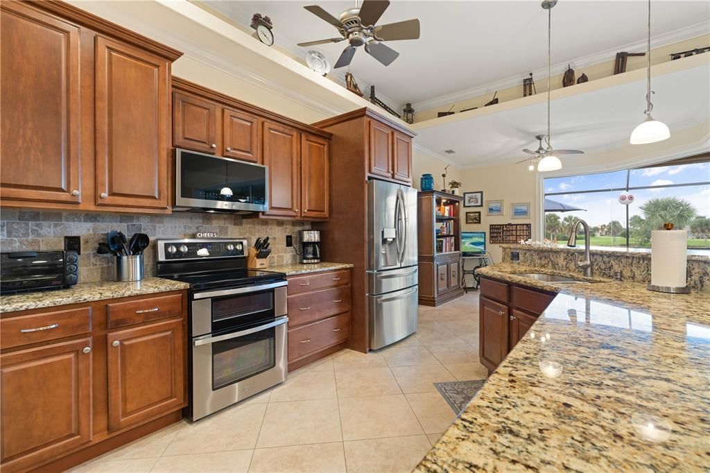 En Venta: $775,000 (3 camas, 2 baños, 2037 Pies cuadrados)