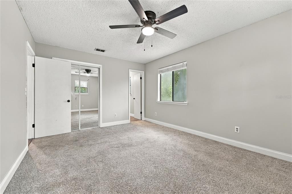 For Sale: $264,900 (3 beds, 2 baths, 1482 Square Feet)