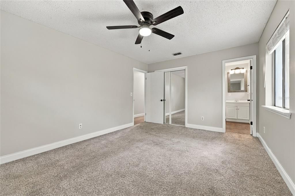 For Sale: $264,900 (3 beds, 2 baths, 1482 Square Feet)