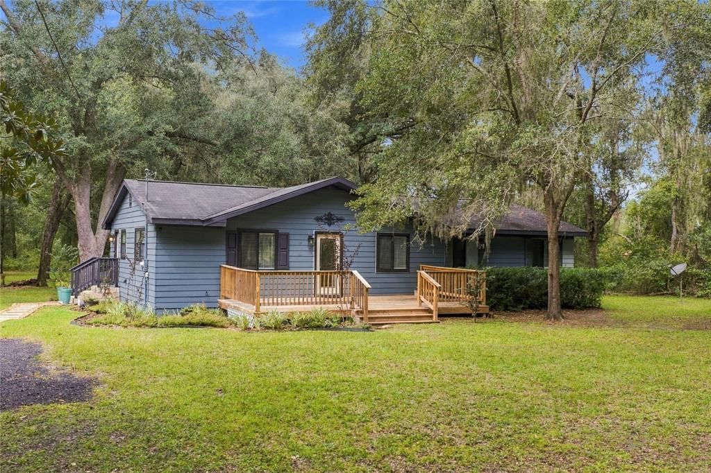 For Sale: $264,900 (3 beds, 2 baths, 1482 Square Feet)