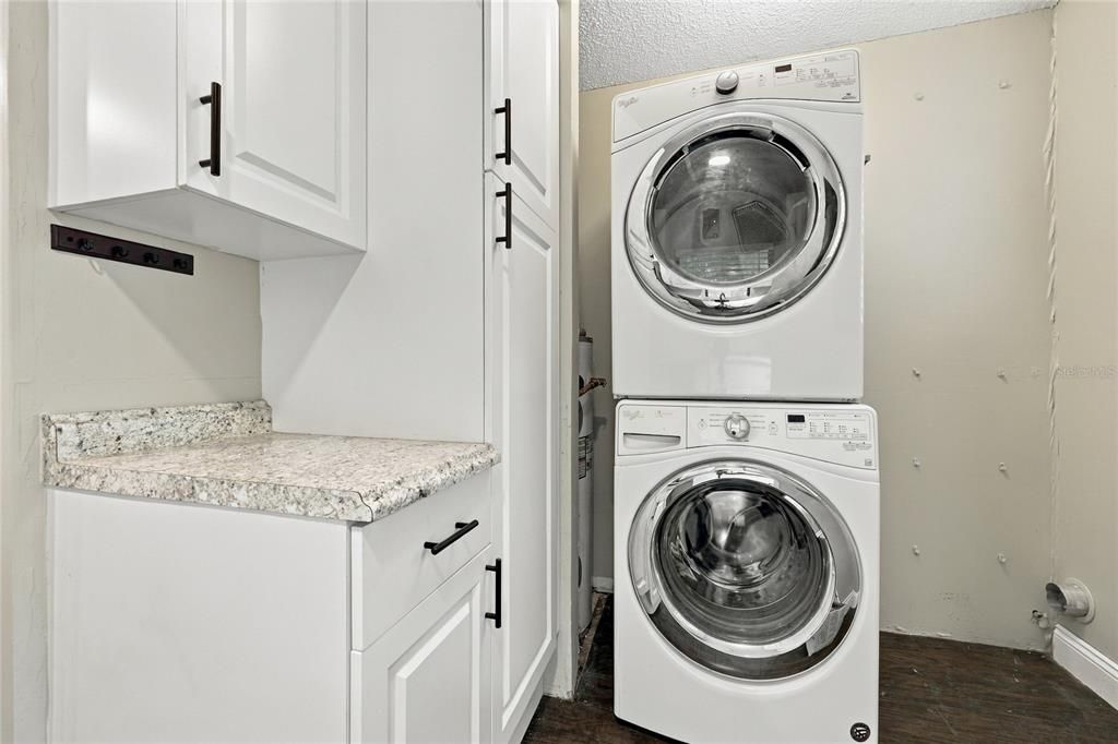 For Sale: $264,900 (3 beds, 2 baths, 1482 Square Feet)