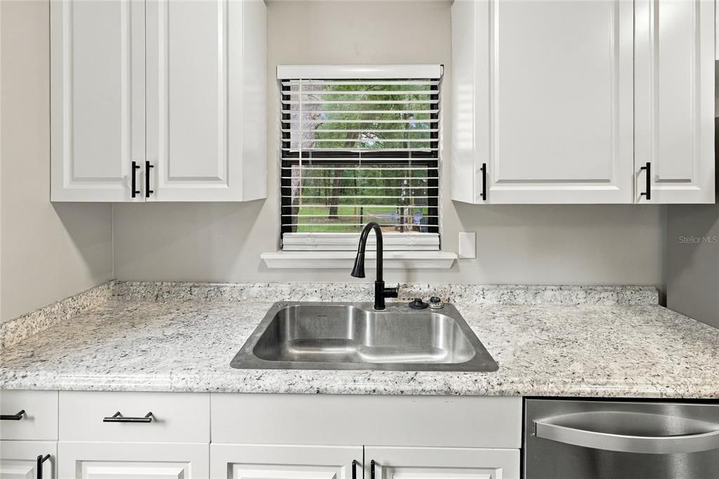For Sale: $264,900 (3 beds, 2 baths, 1482 Square Feet)