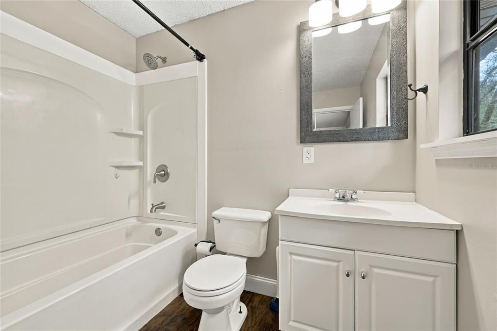 For Sale: $264,900 (3 beds, 2 baths, 1482 Square Feet)