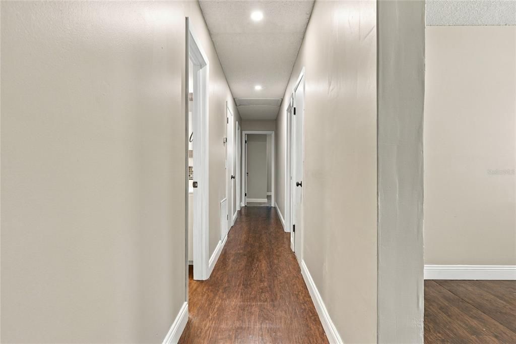 For Sale: $264,900 (3 beds, 2 baths, 1482 Square Feet)