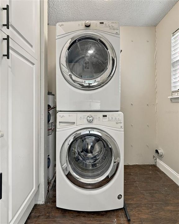 For Sale: $264,900 (3 beds, 2 baths, 1482 Square Feet)