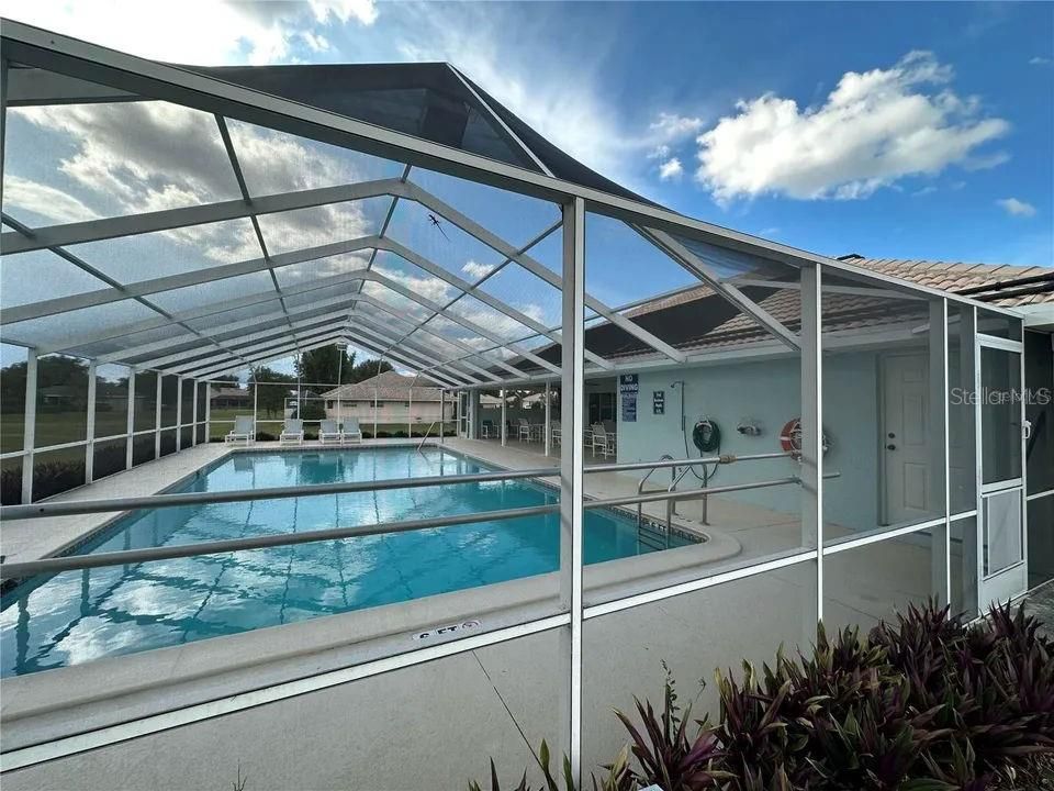 For Sale: $327,000 (3 beds, 2 baths, 1427 Square Feet)