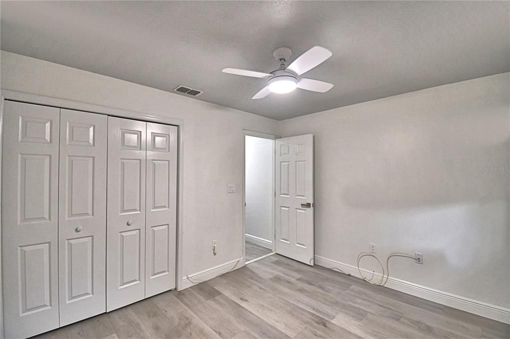 For Sale: $327,000 (3 beds, 2 baths, 1427 Square Feet)