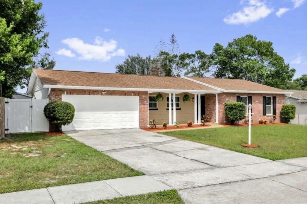 For Sale: $375,000 (3 beds, 2 baths, 1288 Square Feet)