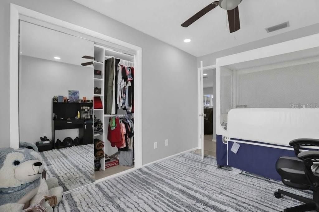 For Sale: $375,000 (3 beds, 2 baths, 1288 Square Feet)