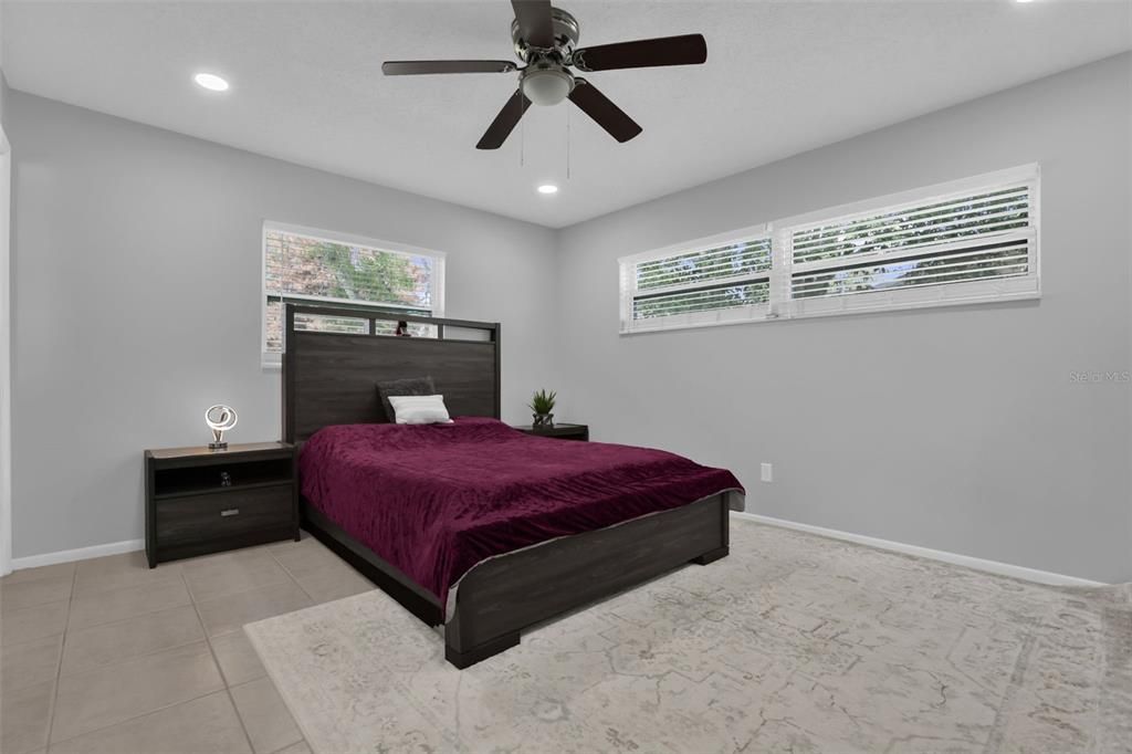 For Sale: $375,000 (3 beds, 2 baths, 1288 Square Feet)