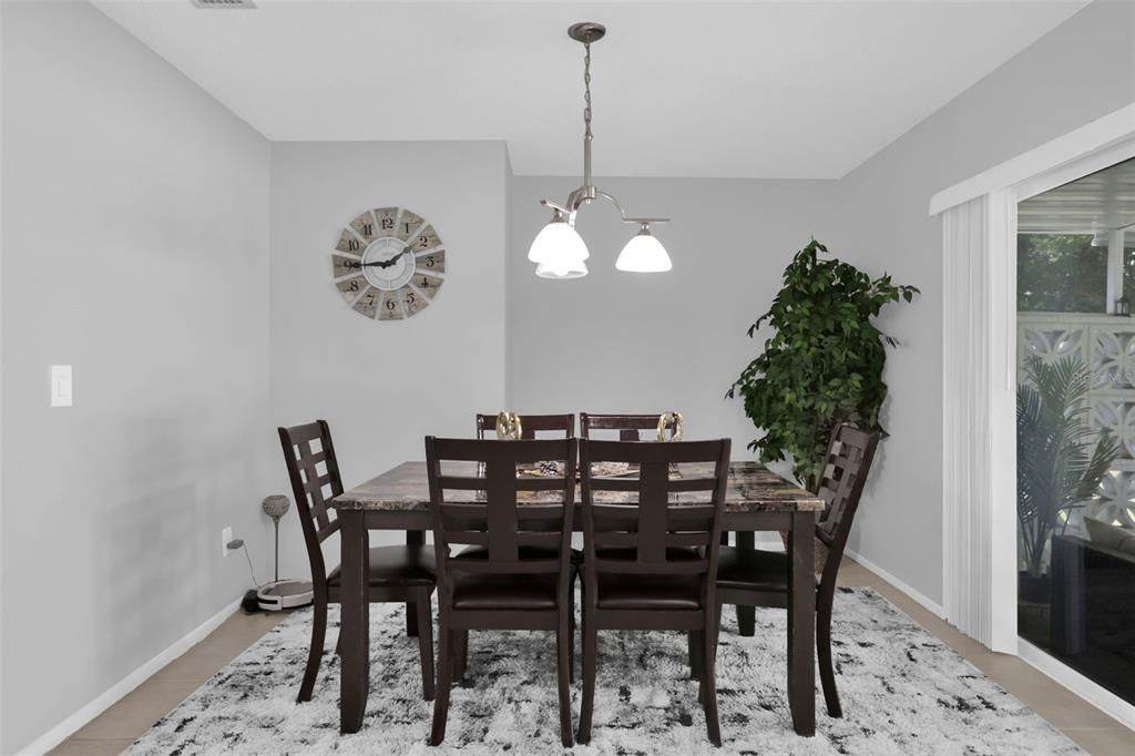 For Sale: $375,000 (3 beds, 2 baths, 1288 Square Feet)