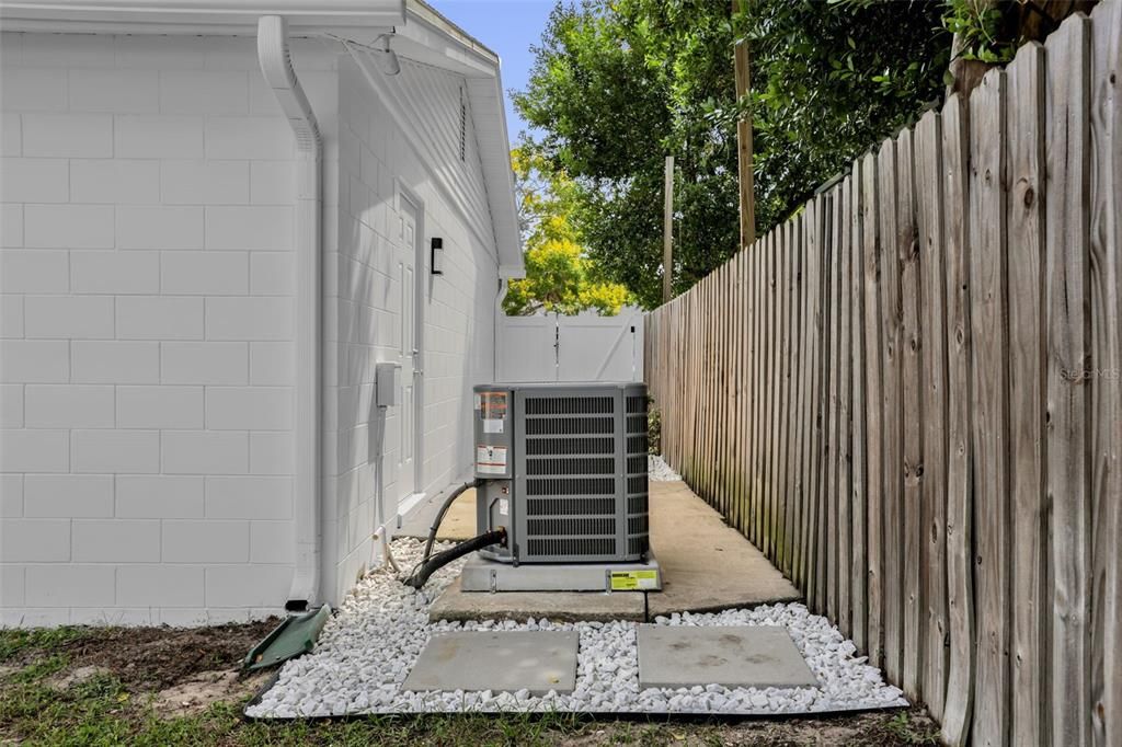 For Sale: $375,000 (3 beds, 2 baths, 1288 Square Feet)