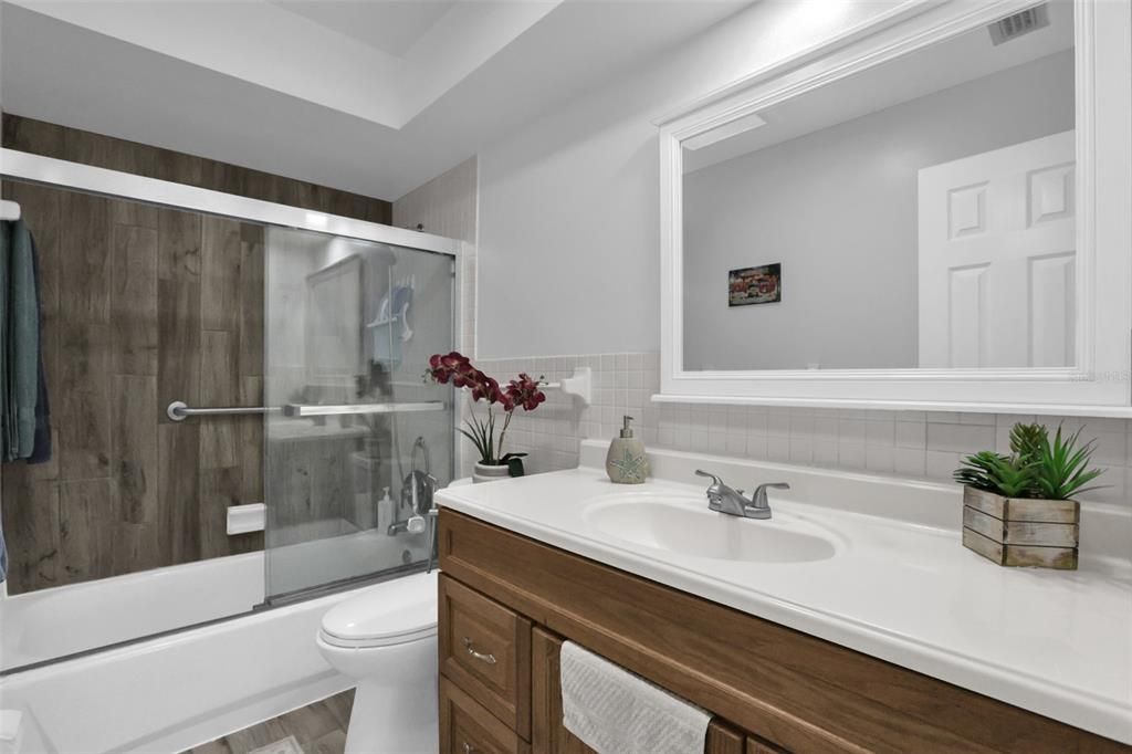 For Sale: $375,000 (3 beds, 2 baths, 1288 Square Feet)
