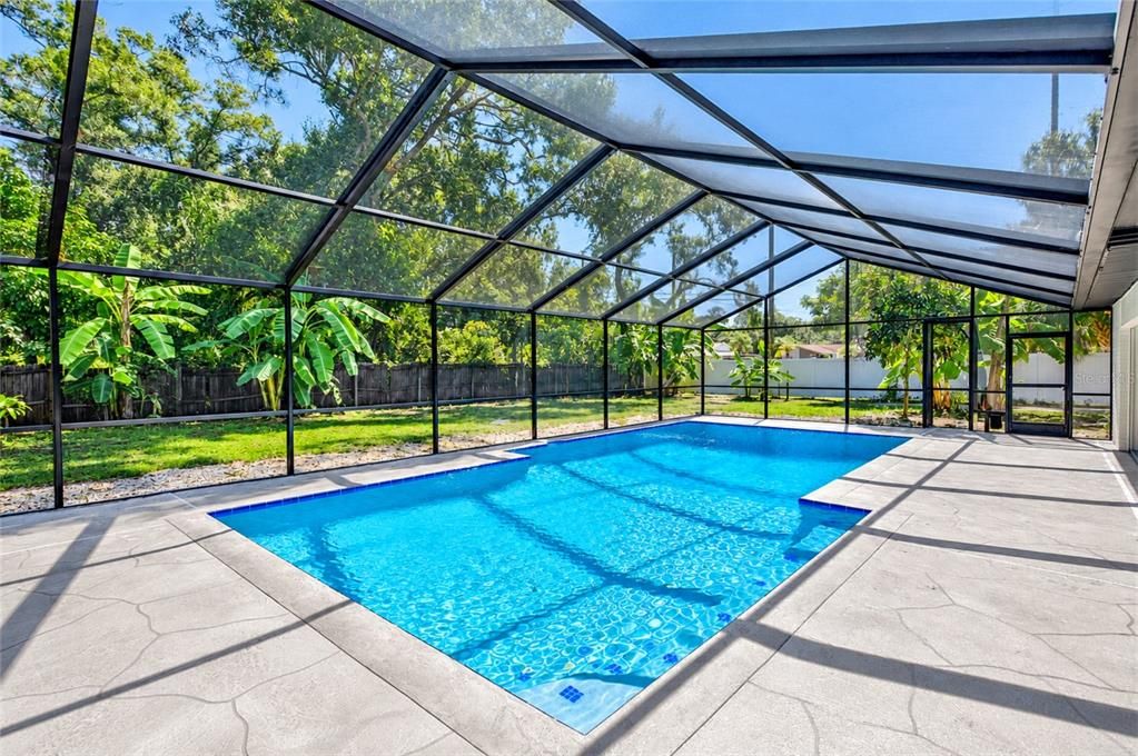 En Venta: $1,100,000 (6 camas, 3 baños, 3680 Pies cuadrados)