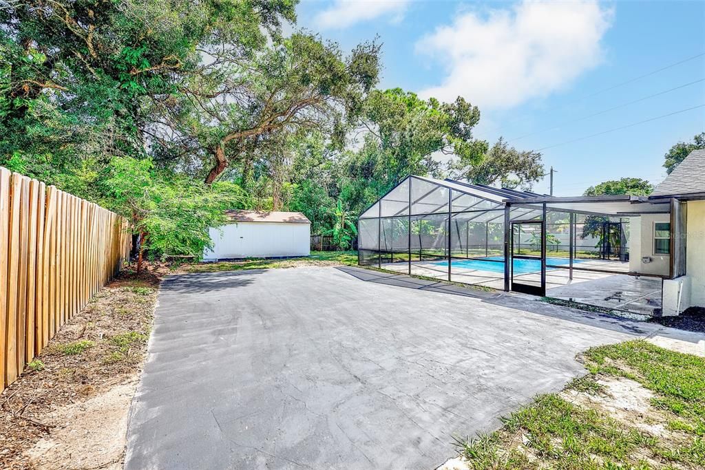 En Venta: $1,100,000 (6 camas, 3 baños, 3680 Pies cuadrados)