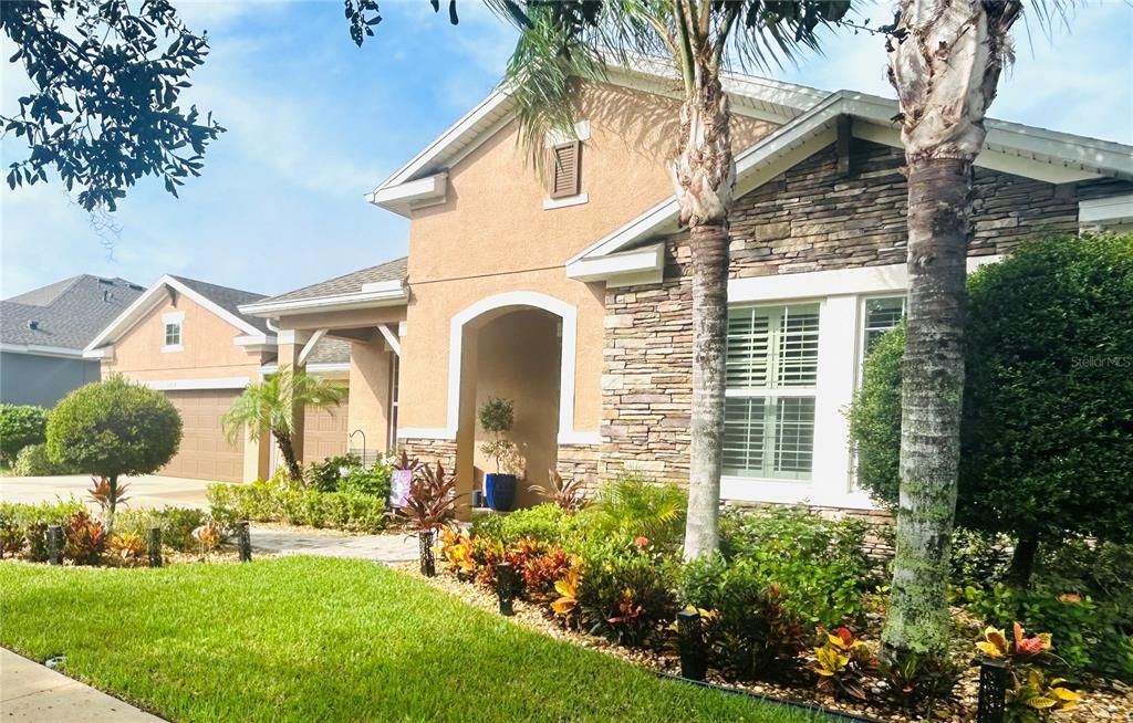 For Sale: $785,000 (4 beds, 3 baths, 3048 Square Feet)