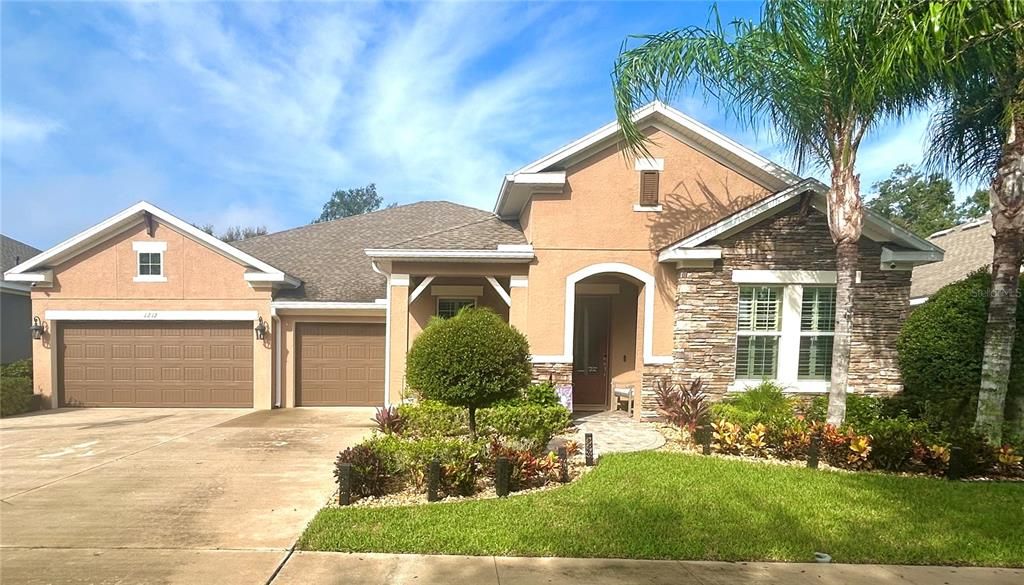 For Sale: $785,000 (4 beds, 3 baths, 3048 Square Feet)
