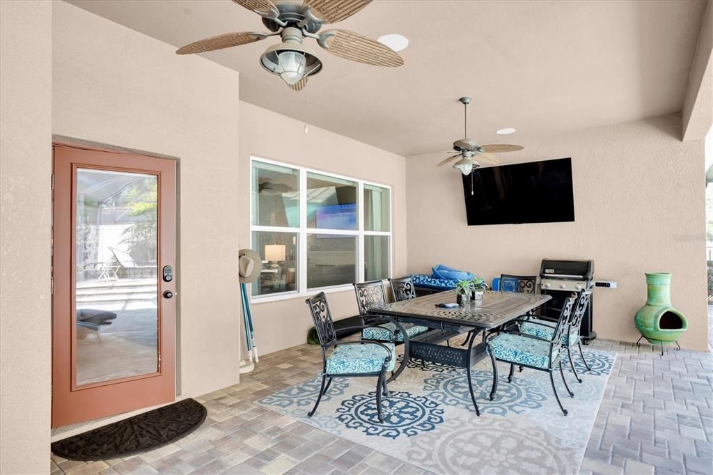 For Sale: $785,000 (4 beds, 3 baths, 3048 Square Feet)