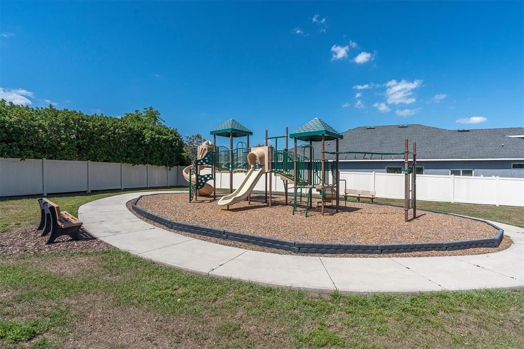 For Sale: $785,000 (4 beds, 3 baths, 3048 Square Feet)