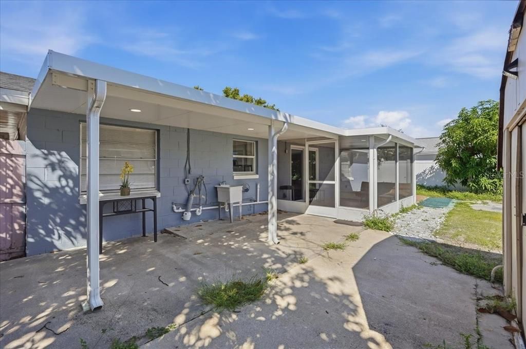 For Sale: $375,000 (2 beds, 0 baths, 1332 Square Feet)