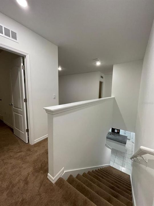 На продажу: $429,999 (5 спален, 3 ванн, 2601 Квадратных фут)