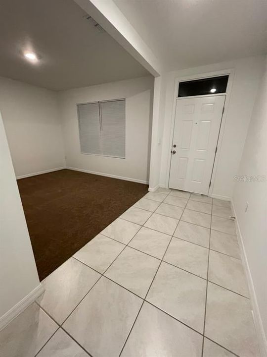На продажу: $429,999 (5 спален, 3 ванн, 2601 Квадратных фут)