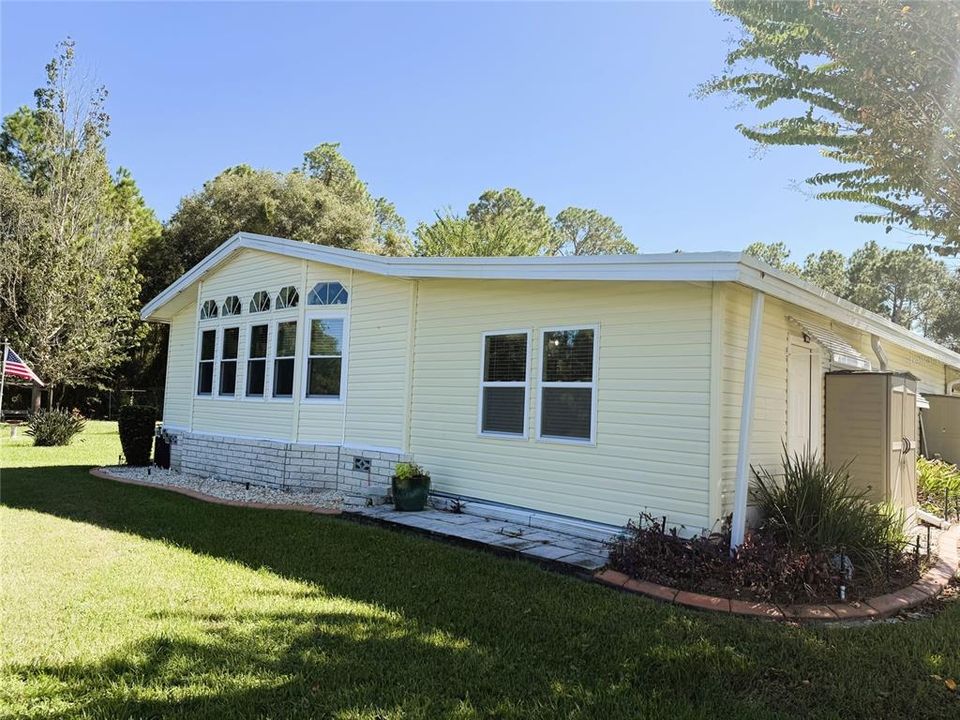 For Sale: $274,900 (2 beds, 2 baths, 1659 Square Feet)