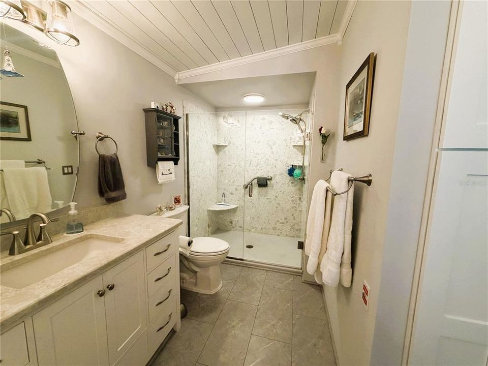 For Sale: $274,900 (2 beds, 2 baths, 1659 Square Feet)