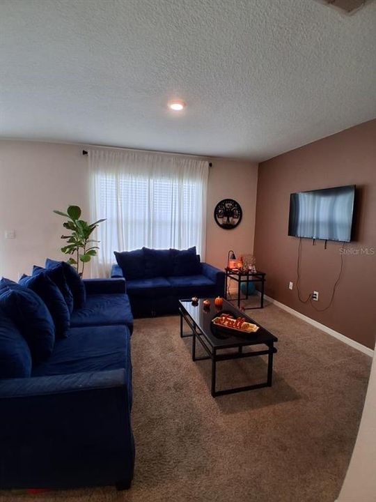 For Sale: $249,999 (4 beds, 2 baths, 1500 Square Feet)