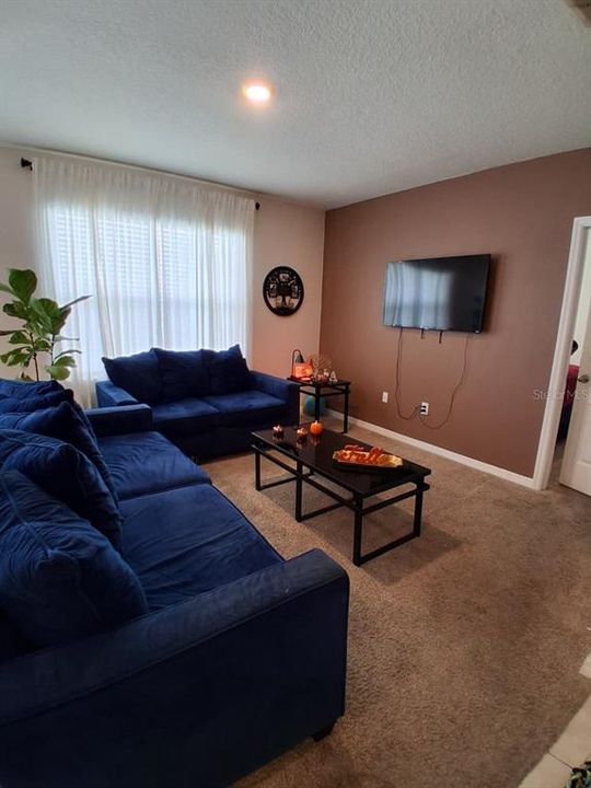 For Sale: $249,999 (4 beds, 2 baths, 1500 Square Feet)
