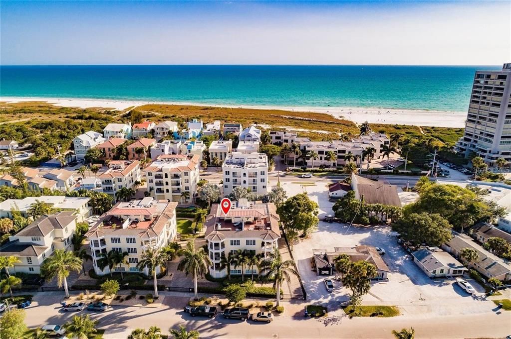 For Sale: $2,495,000 (4 beds, 3 baths, 3236 Square Feet)